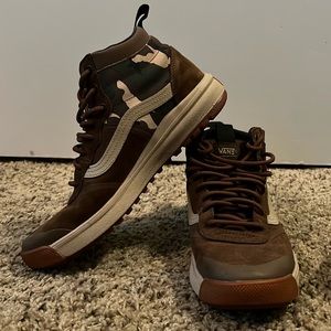 brown camouflage hi top vans